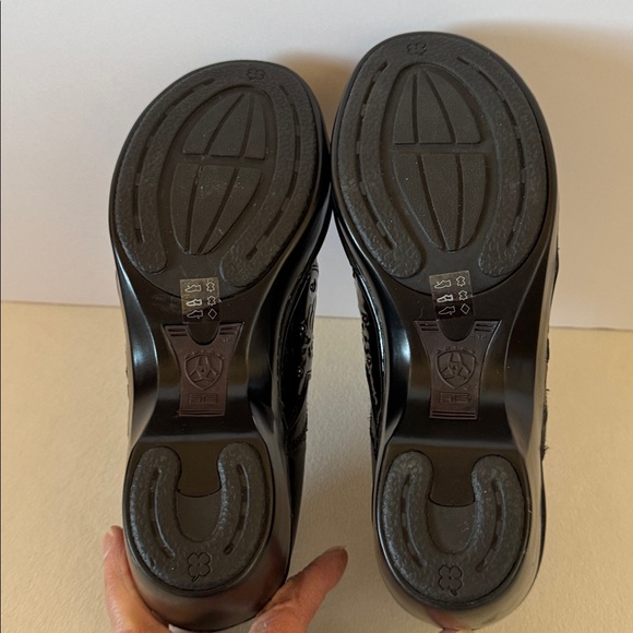 Ariat clogs - Picture 8 of 12